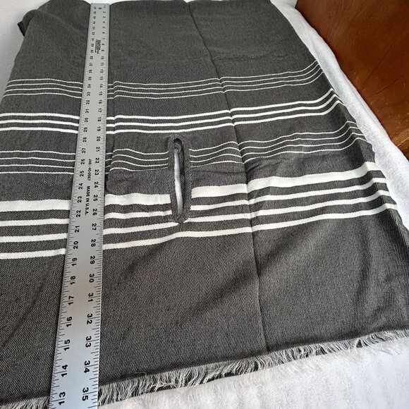 J.CREW Womens Chic Striped Cape Wrap Scarf Poncho Grey Striped Fringe H0129 New - Picture 6 of 7